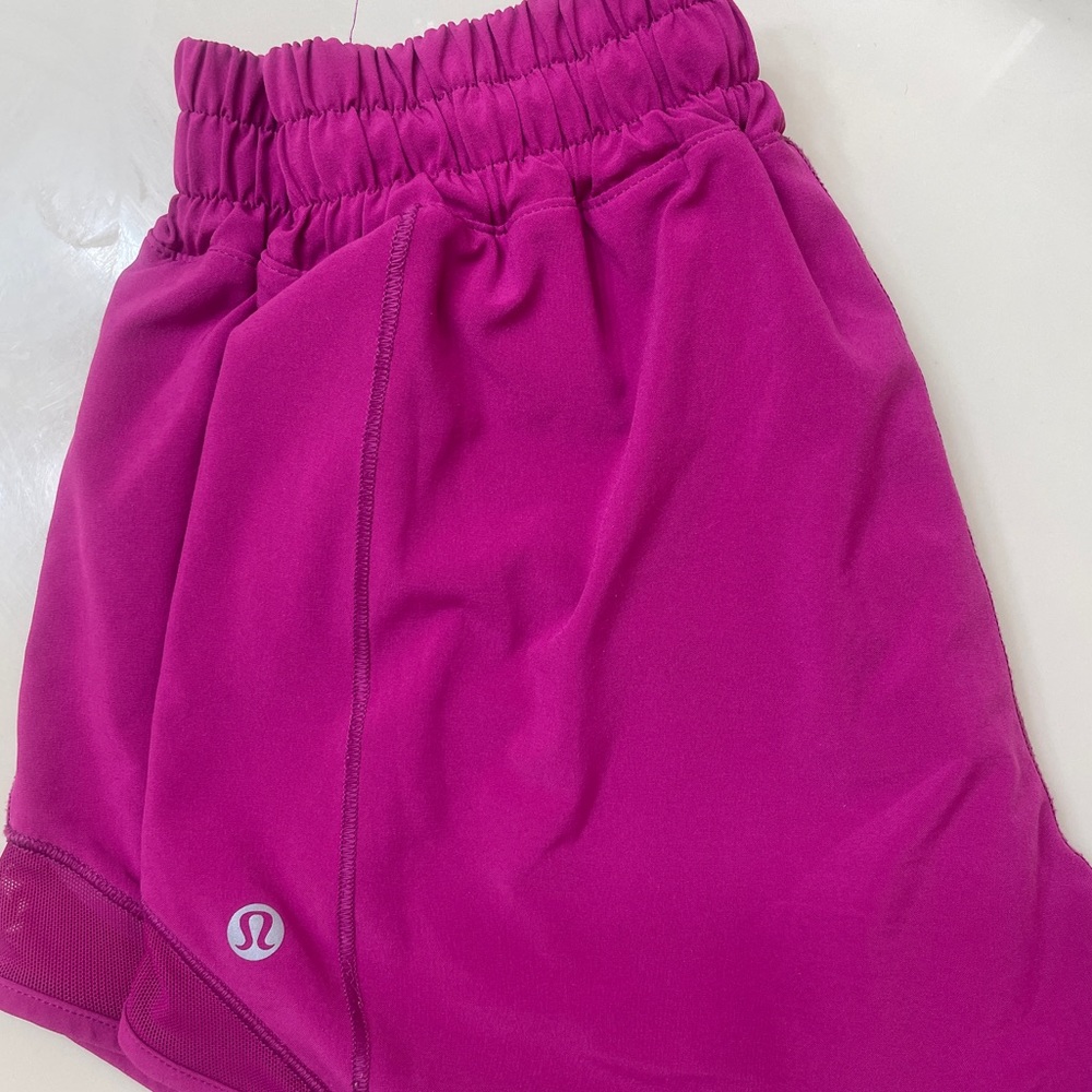 LULULEMON SHORTS!💗